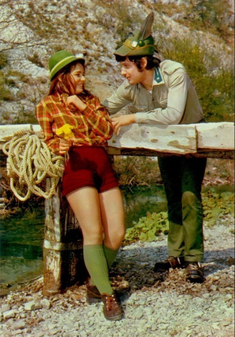 Romantic photos of couples from 1960‑ies