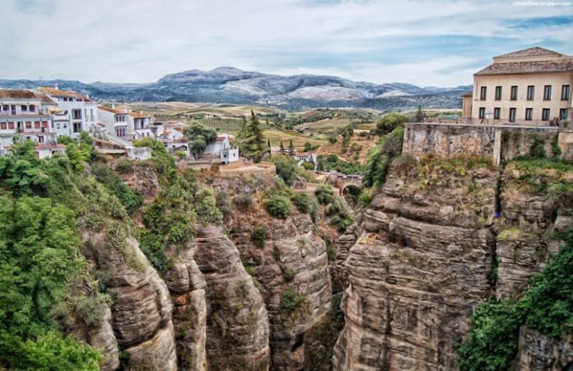 Ronda — la ciudad sobre las rocas y el alma de Andalucía