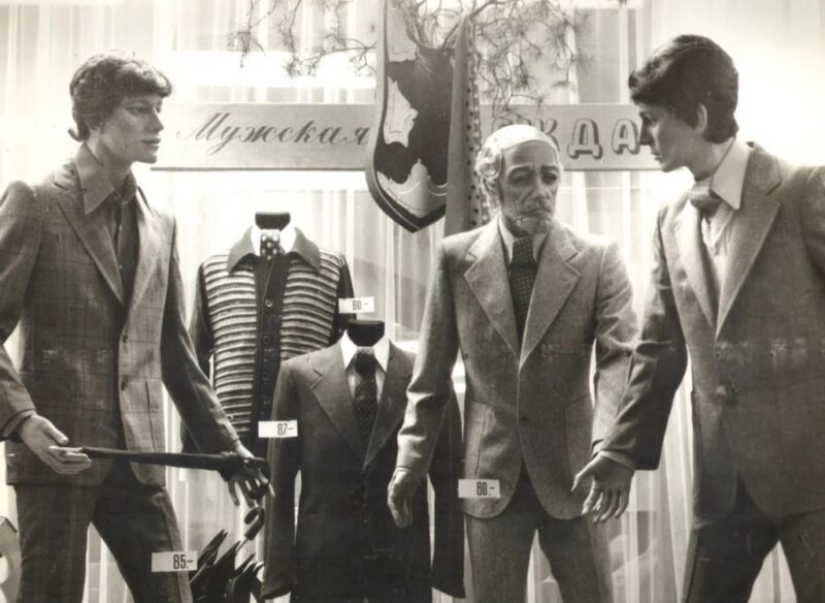 Rostro perdido o la evolución de los maniquíes desde el realismo al primitivismo