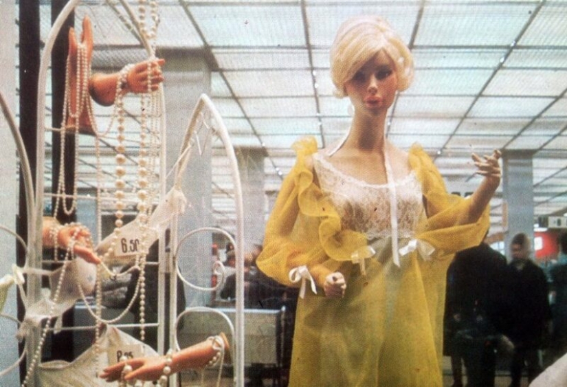 Rostro perdido o la evolución de los maniquíes desde el realismo al primitivismo