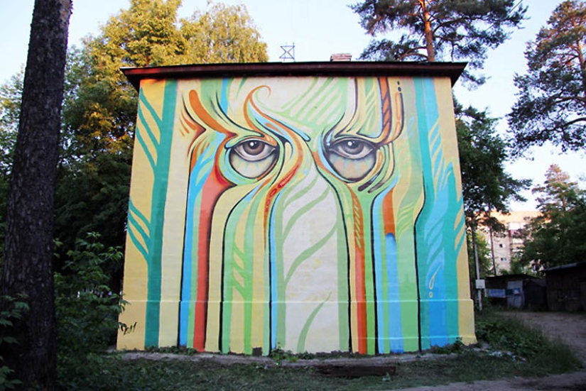 Rostros en los edificios de Nikita Nomerz