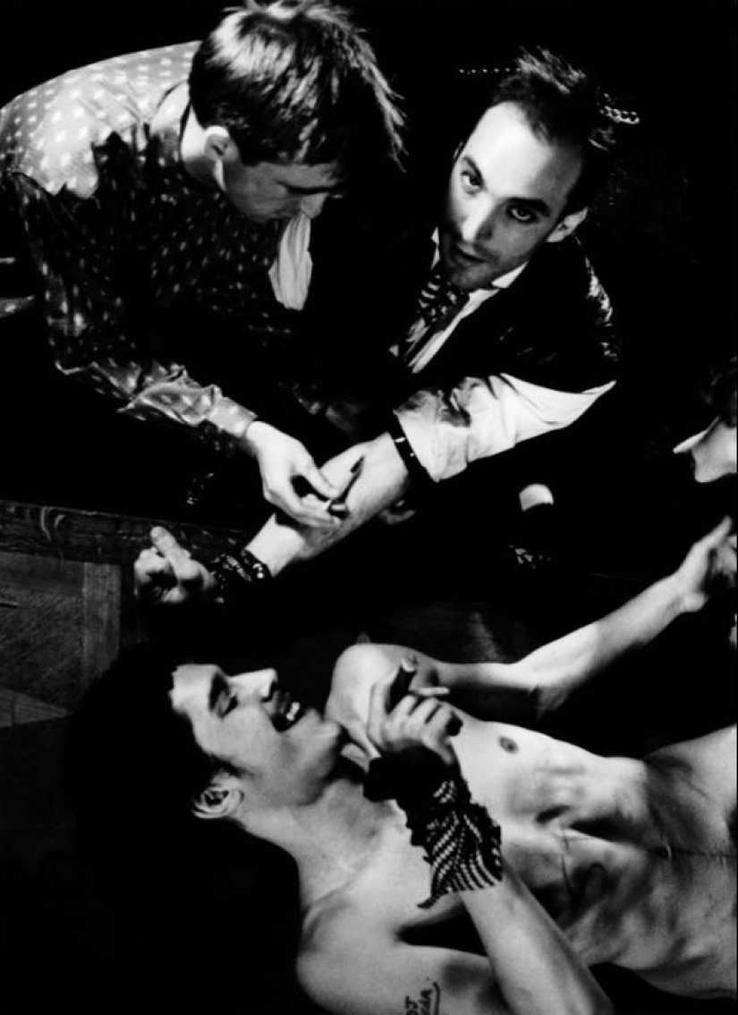 Rotten Apple: de un lado oscuro de nueva York de la década de los 80 en la foto de Myron Zownir Rotten Apple: de un lado oscuro de nueva York de la década de los 80 en la foto de Myron Zownir