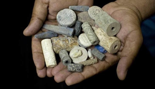 Sal, plumas, conchas: el dinero más inusual en la historia de la humanidad Sal, plumas, conchas: el dinero más inusual en la historia de la humanidad