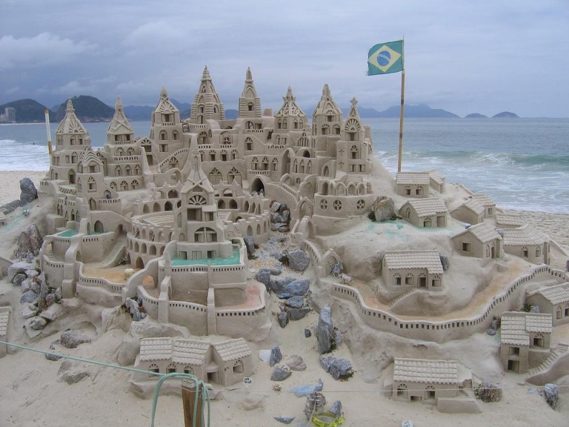 Sand castles that will amaze your imagination Sand castles that will amaze your imagination