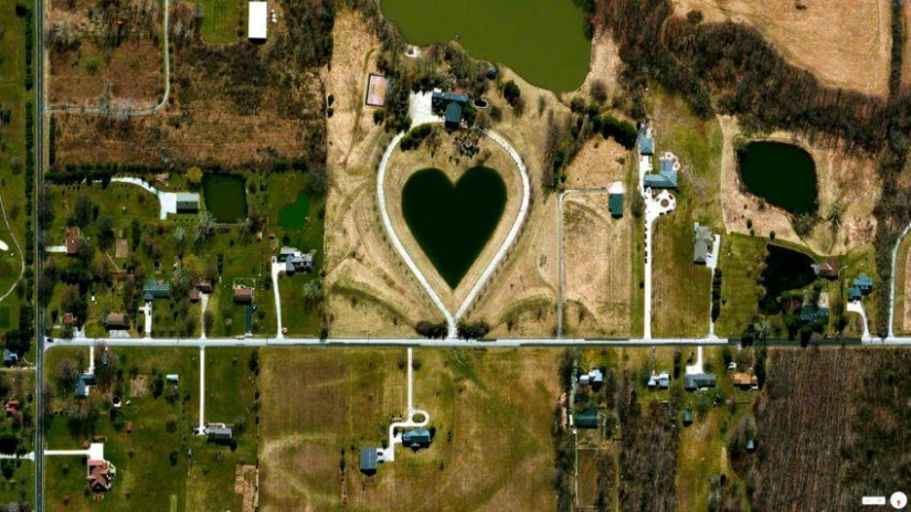 Satellite images of the Earth Satellite images of the Earth