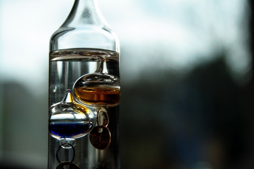 Scientific Beauty: Galileo&#39;s Thermometer