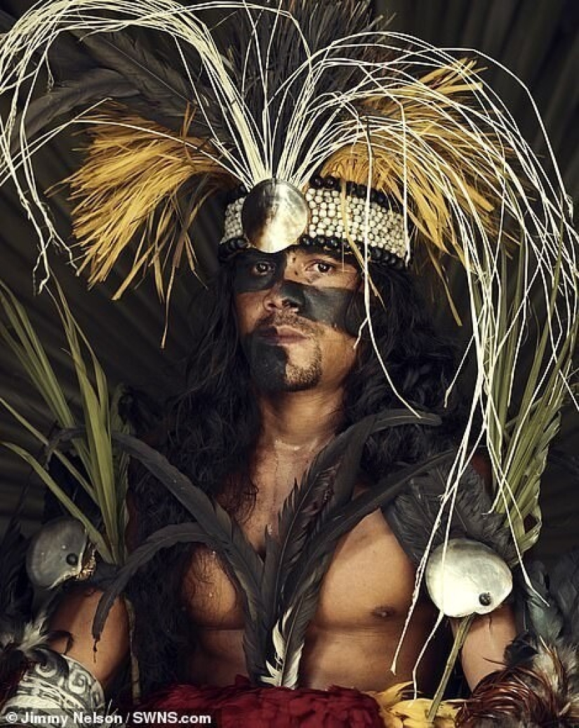 Secluded tribe with incredibly beautiful people in the lens Jimmy Nelson