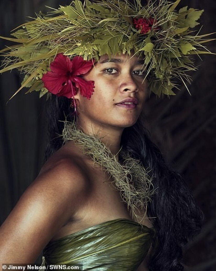 Secluded tribe with incredibly beautiful people in the lens Jimmy Nelson
