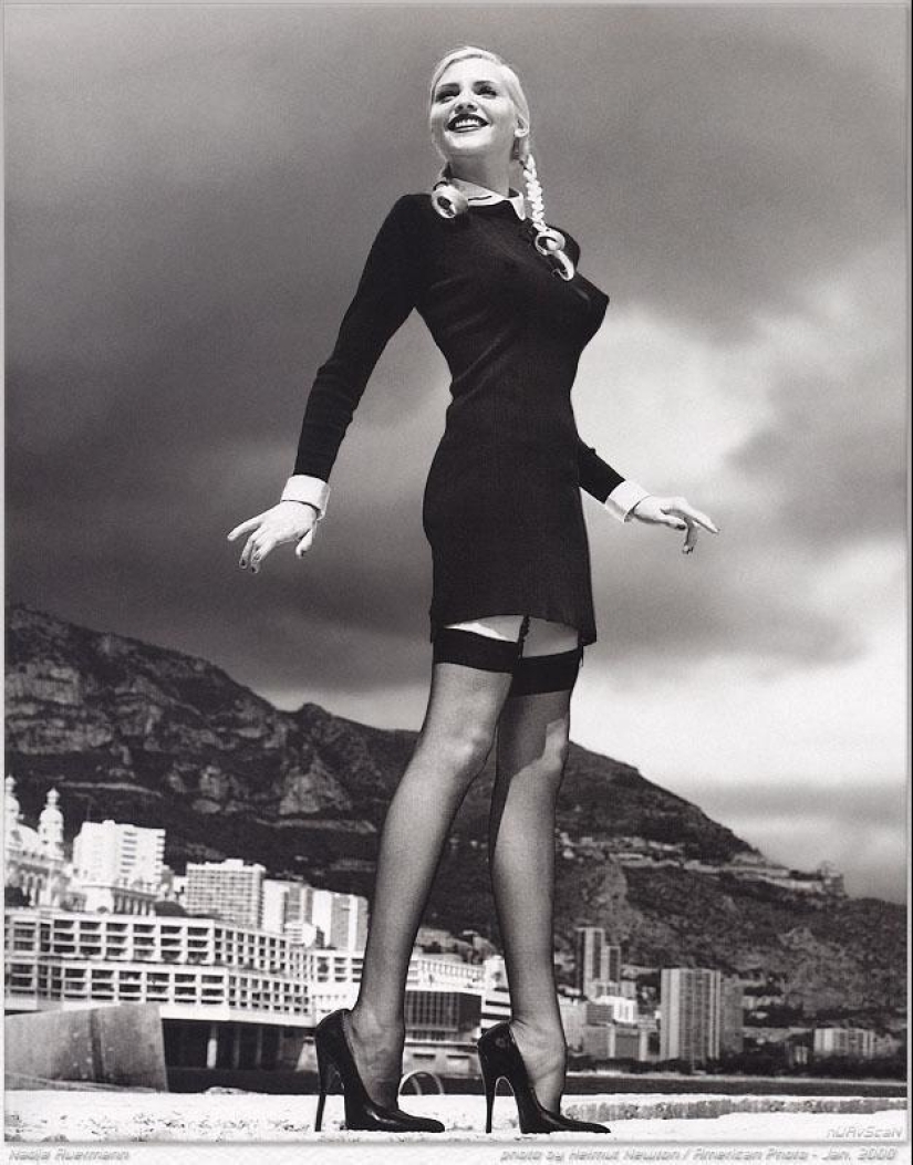 "Sex helps to sell — 20 scandalous works by Helmut Newton "Sex helps to sell — 20 scandalous works by Helmut Newton