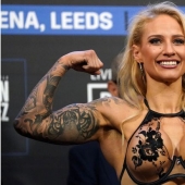 Sexy Ebany Bridges is the first in the ring and on OnlyFans