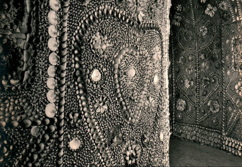 "Shell Grotto" - one of the most mysterious attractions in Great Britain