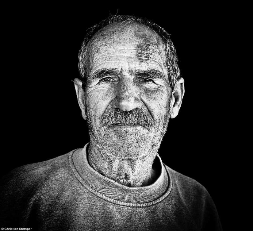 "Si no veo el mar, no vivo": lobos marinos de la isla de Paros