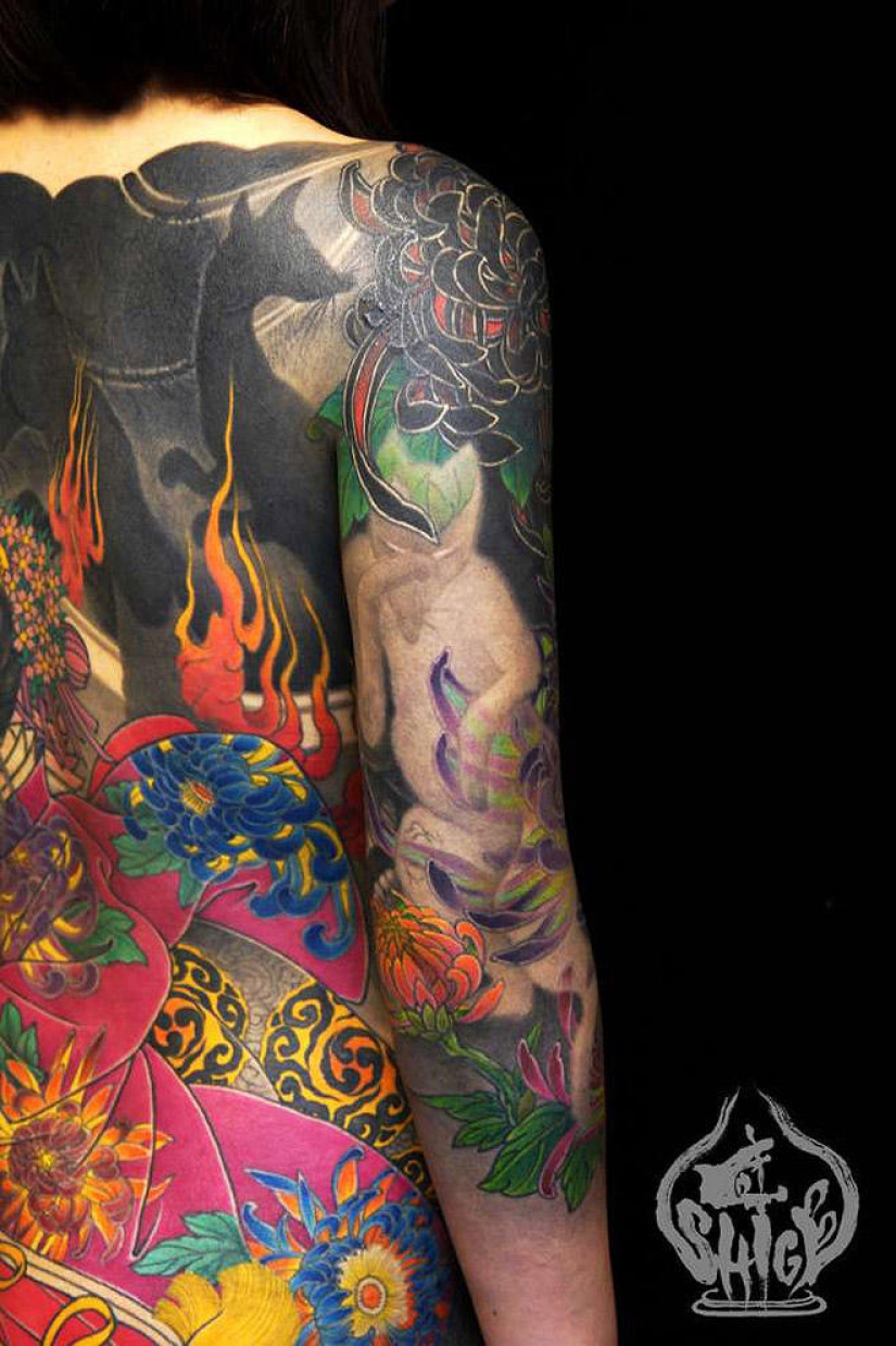 SIG — Japanese tattoo artist in the whole body