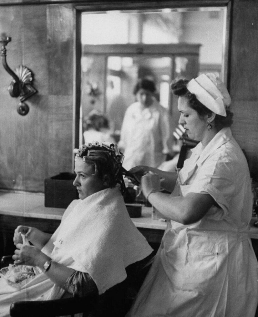 Simple Muscovites of the 1950s through the eyes of an American Simple Muscovites of the 1950s through the eyes of an American