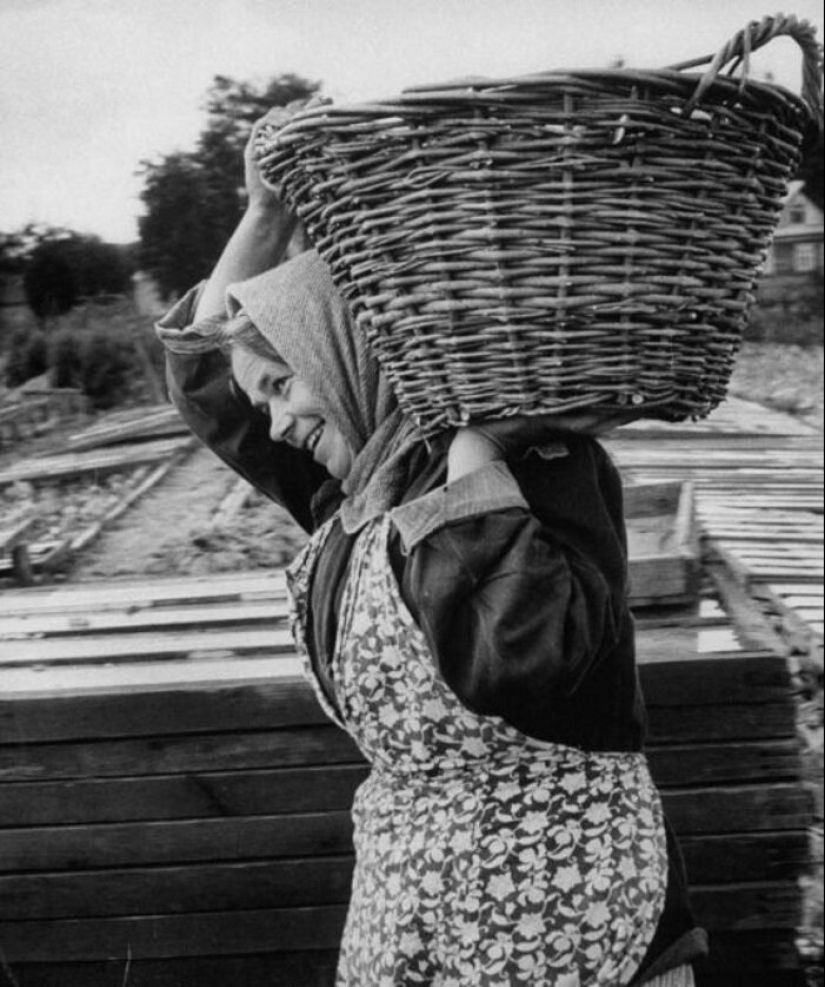 Simple Muscovites of the 1950s through the eyes of an American Simple Muscovites of the 1950s through the eyes of an American