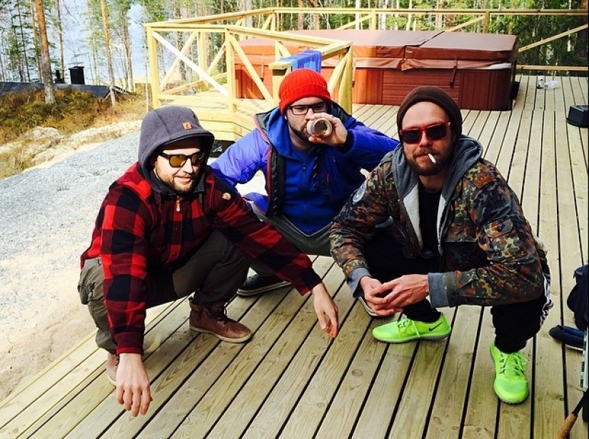 "Slavic squat" why are we comfortable in an unnatural position?