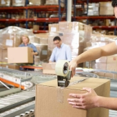 "Sleight of hand and no fraud" — 10+ gifs about how people pack goods