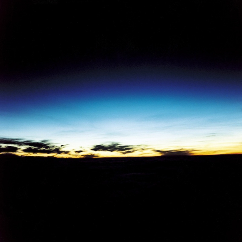 Sobre el suelo: Increíbles vistas desde la cima de Fujiyama