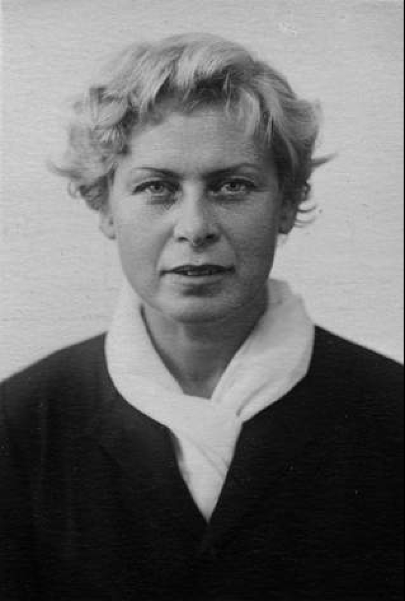 Soviet light erotic cartoons Alexandra Snezhko-Blotskaya Soviet light erotic cartoons Alexandra Snezhko-Blotskaya