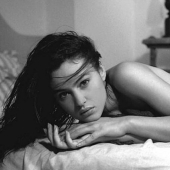 Stéphane Coutelle is a master of erotic photography trusted by celebrities.
