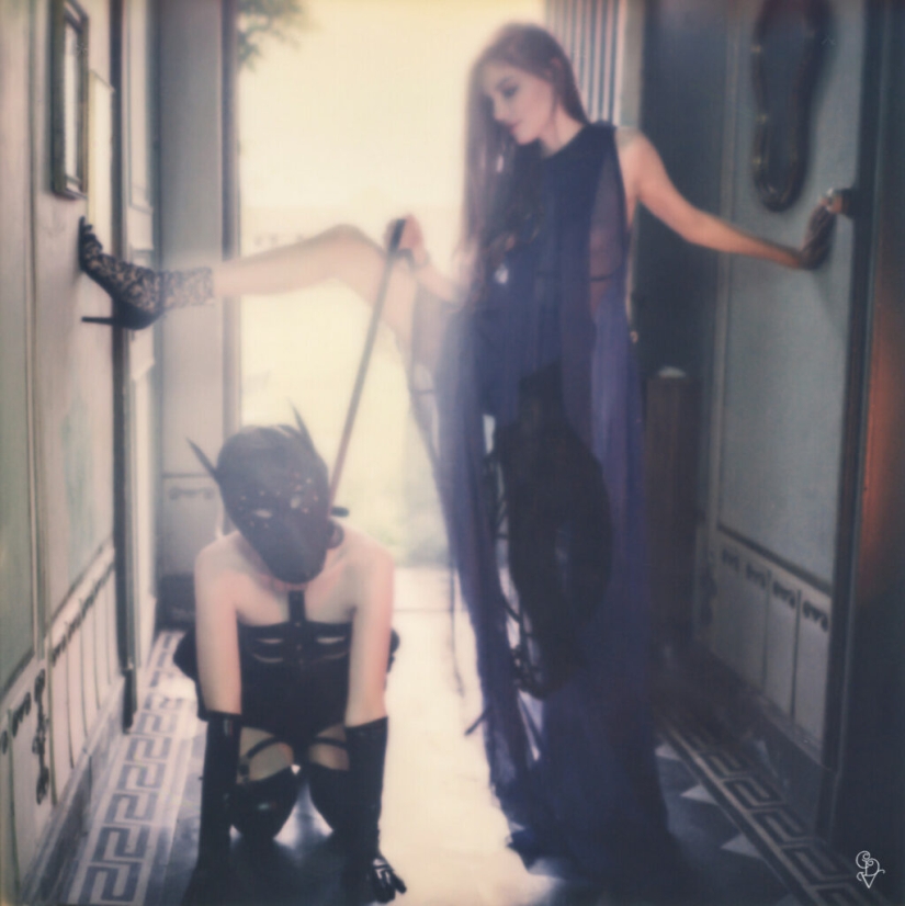 Strange stories of Belgian photographer Carmen De Vos Strange stories of Belgian photographer Carmen De Vos