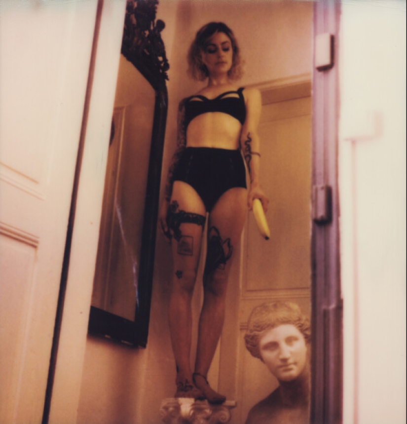 Strange stories of Belgian photographer Carmen De Vos Strange stories of Belgian photographer Carmen De Vos