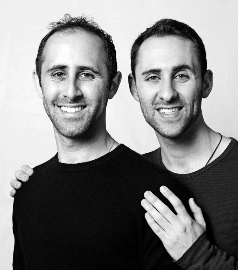 Strangers who look like twins Strangers who look like twins