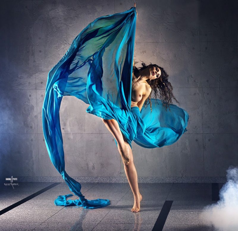 Stylish eroticism in the exquisite works of the Polish photographer Stylish eroticism in the exquisite works of the Polish photographer