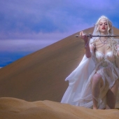 Suave fantasía de la fotógrafa Elizabeth Elder