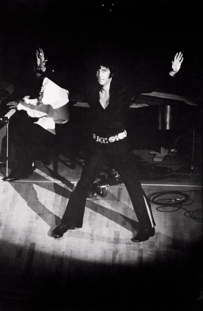 Superestrellas de la década de 1960, capturadas por el fotógrafo clásico Terry O'Neill Superestrellas de la década de 1960, capturadas por el fotógrafo clásico Terry O'Neill