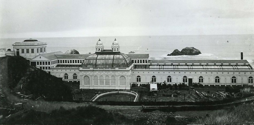 Sutro Baths - the largest water park of the 19th century