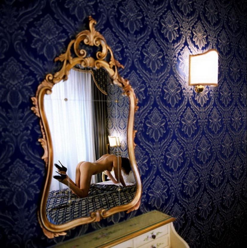 Temptation and passion in the photographs of Guido Argentini