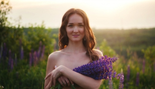 Tender village erotica from Belarusian photographer Maxim Baturin