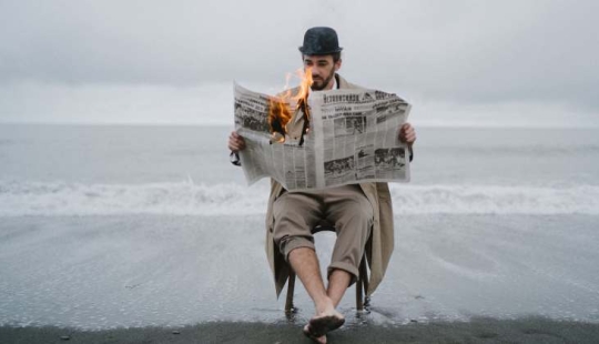 Testigo del Trauma: Cómo la contemplación de la violencia destruye la psique de una persona