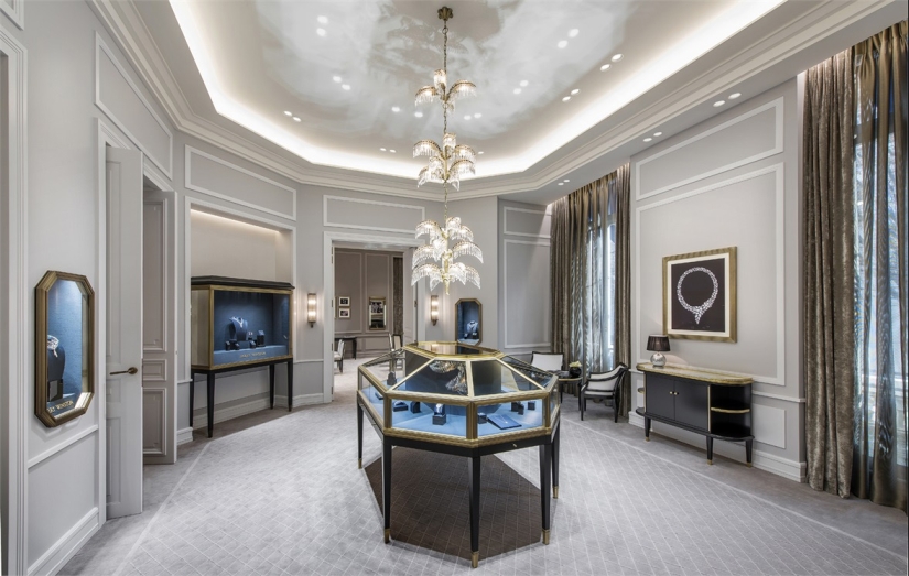 The 10 most high-profile robberies in history The 10 most high-profile robberies in history