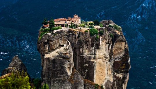 The 10 strangest places people live in