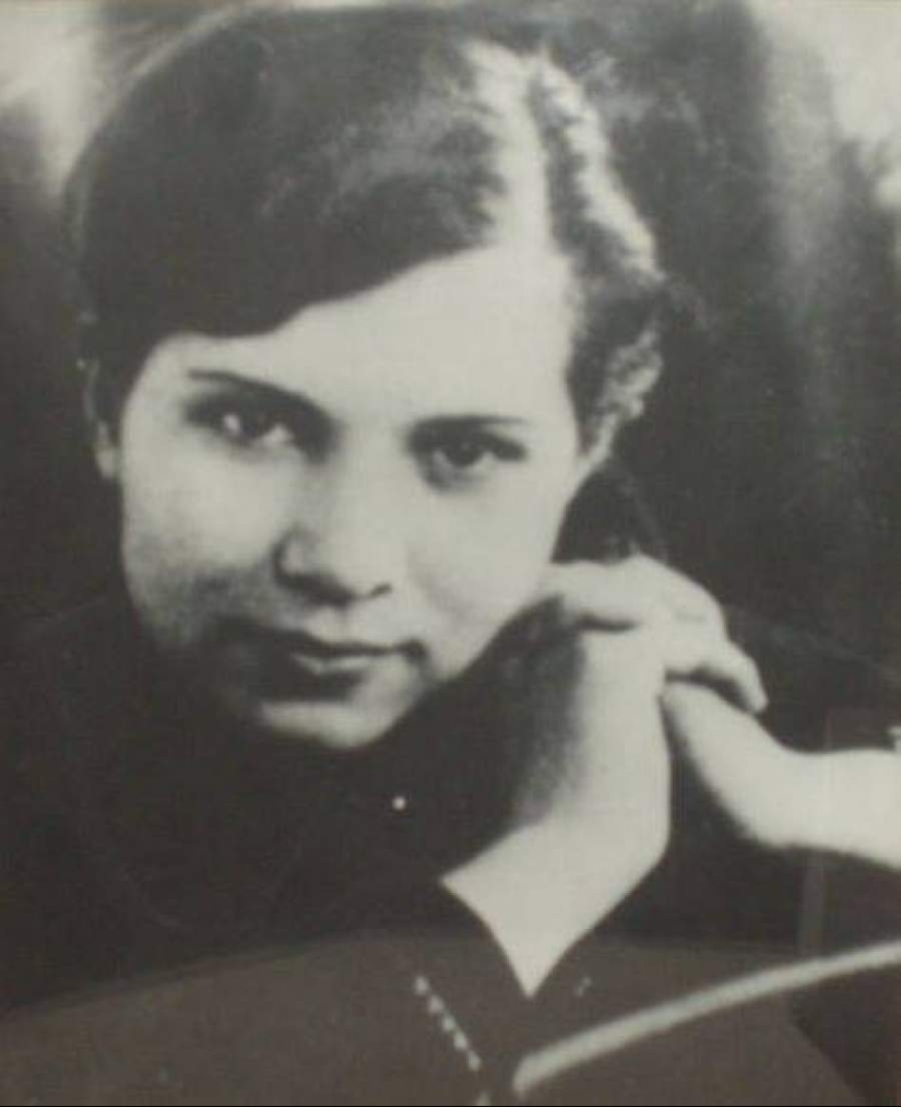 The 14 Most Beautiful Female Intelligence Officers in History