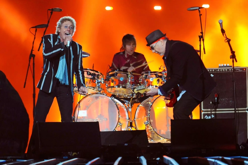 The 21 Best Super Bowl Halftime Shows: Revisiting the Big Game’s Most Controversial and Memorable Performances (From Janet Jackson to Left Shark!)