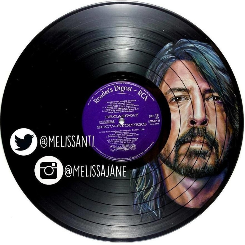 The artist turns old vinyl records into works of art The artist turns old vinyl records into works of art