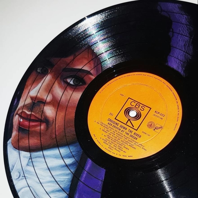 The artist turns old vinyl records into works of art The artist turns old vinyl records into works of art