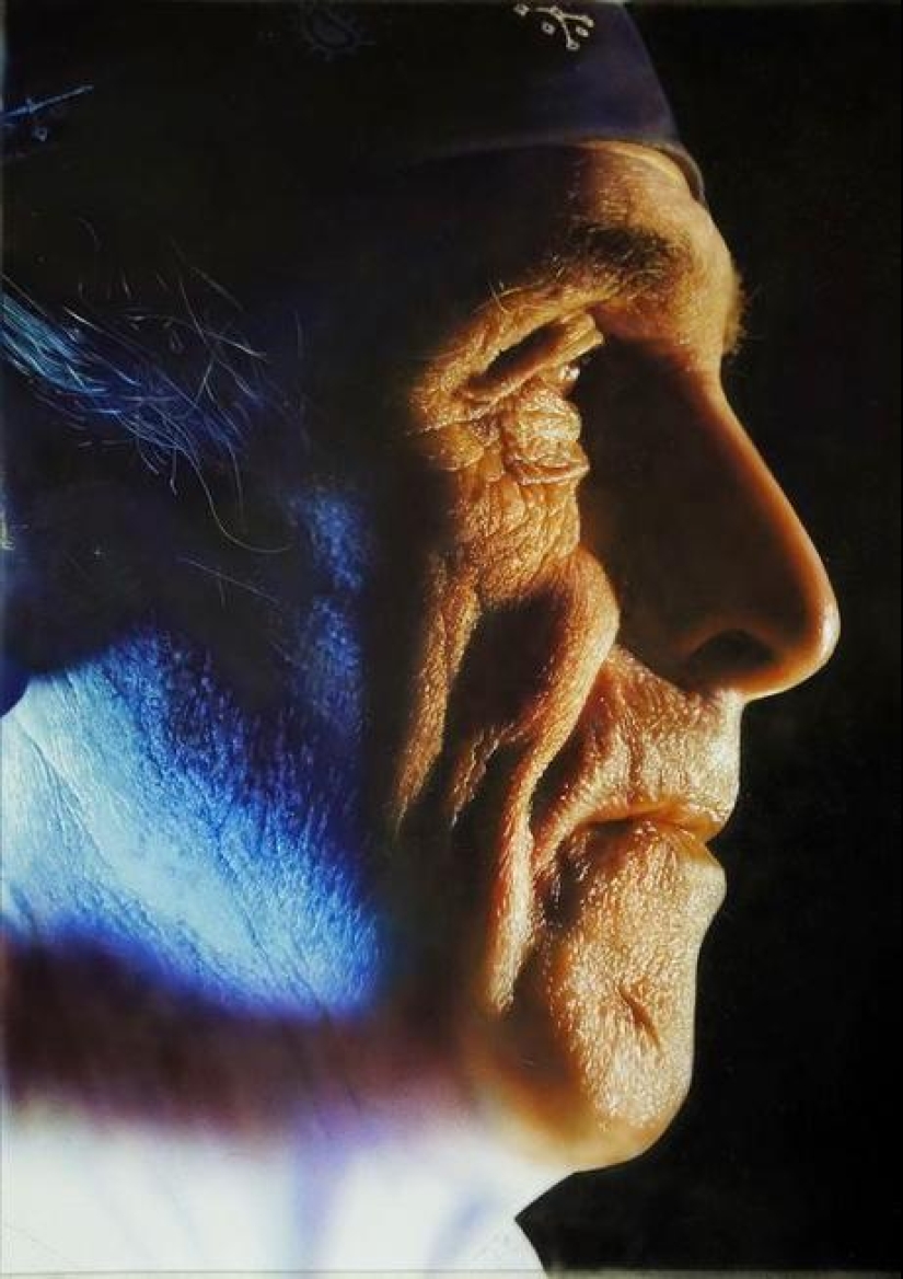 The Blurred Reality of Drew Blair-Master of photorealism in airbrushing The Blurred Reality of Drew Blair-Master of photorealism in airbrushing