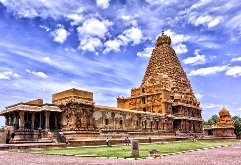 The Brahadisvara Phenomenon: An Ancient Indian Temple That Has No Analogues The Brahadisvara Phenomenon: An Ancient Indian Temple That Has No Analogues