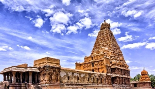 The Brahadisvara Phenomenon: An Ancient Indian Temple That Has No Analogues