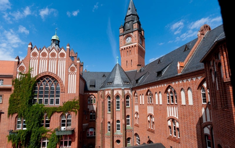 The Captain from Kepenik: how the shoemaker robbed the Town Hall and made Kaiser Wilhelm laugh The Captain from Kepenik: how the shoemaker robbed the Town Hall and made Kaiser Wilhelm laugh