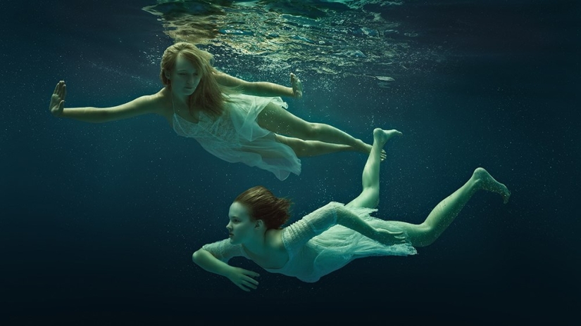 The Element of Water and the Beauty of the Female Body in Dmitry Laudin's Photographs The Element of Water and the Beauty of the Female Body in Dmitry Laudin's Photographs