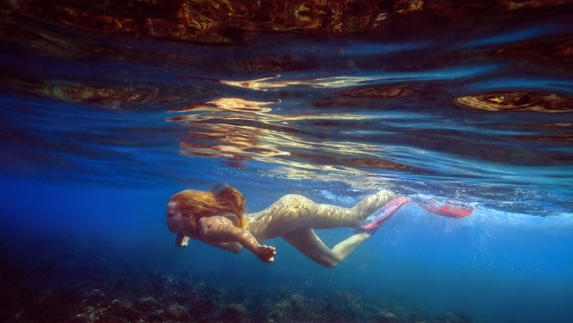 The Element of Water and the Beauty of the Female Body in Dmitry Laudin's Photographs The Element of Water and the Beauty of the Female Body in Dmitry Laudin's Photographs