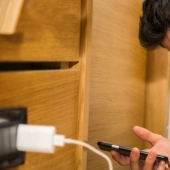 The expert explained why it is impossible to charge your smartphone overnight