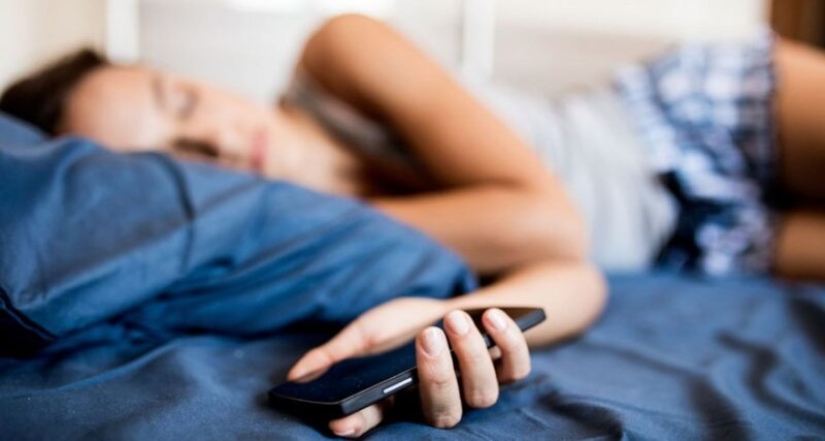 The expert explained why it is impossible to charge your smartphone overnight The expert explained why it is impossible to charge your smartphone overnight