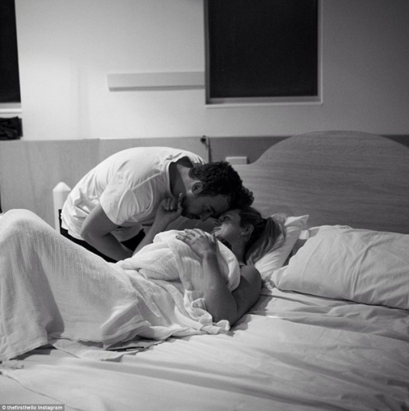 The First "Hello": A Photo Project About the First Meeting of a Mother and Baby