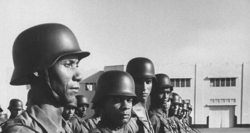 The Fuhrer from Kentucky, or the imposter built a space fleet Reich